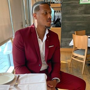 Meet your Posher, Waymond